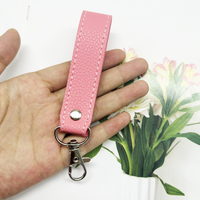 Porte-clés en cuir PU couleur bonbon porte-clés de voiture de mode porte-clés de sac Portable pendentif porte-clés pour la Promotion anniversaire noël