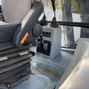 Excavadora de cadenas usada DETANK 350 en OFERTA, en buen estado, con componentes principales: motor, bomba de engranajes, tipo móvil. - Product Image 4