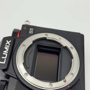 Original 95 New Full-Frame Mirrorless Digital Camera Second Hand with 4K CMOS Sensor and Zoom Lens Used Lumix S5 for Lumix S5 - Product Image 3