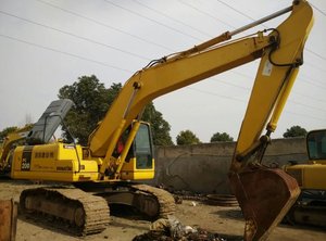 Excavadoras Usadas Komatsu PC200-7 con Sistema Hidráulico CLSS – Control Suave, Gran Fuerza de Excavación - Product Image 5