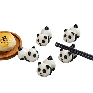 Lindo Porta Palillos de Porcelana Blanca con Diseño de Panda de Dibujos Animados, Estilo <span class=keywords><strong>Chino</strong></span>, Decoración de Mesa para el Hogar, Hotel o <span class=keywords><strong>Restaurante</strong></span> - Product Image 1