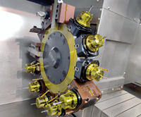 Tour CNC horizontal à broche unique HS HM 700-10P, moyenne capacité, avec tourelle motorisée, conception à banc incliné et contre-plate pour une stabilité accrue