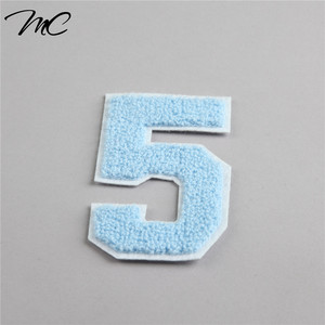 Parches de chenilla de toalla con <span class=keywords><strong>letras</strong></span> bordadas de hierro personalizado - Product Image 2