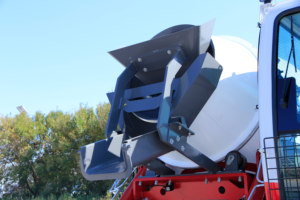 Self Loading Concrete <strong>Mixer</strong> with Automatic Loading System Hydraulic Drive Mobile <strong>Cement</strong> <strong>Mixer</strong> for Construction - Product Image 5