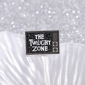Sming Pins dessin animé noir et blanc <span class=keywords><strong>TV</strong></span> la Zone crépusculaire émail broche texte alliage sac à dos Badge vêtements accessoires cadeau - Product Image 2