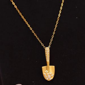 Xinfly Au750 - Colgante de Oro Real con Moissanita, Joyería de Moda para Mujer, con Cadena de Plata Gratis para Regalo o Fiesta - Product Image 1
