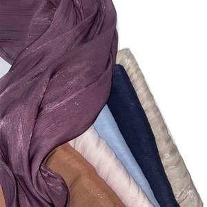 Venta caliente musulmán gasa Hijab transpirable Crepon rociado oro <span class=keywords><strong>Codiaeum</strong></span> bufanda Malasia brillo bufanda brillante seda Hijab - Product Image 2