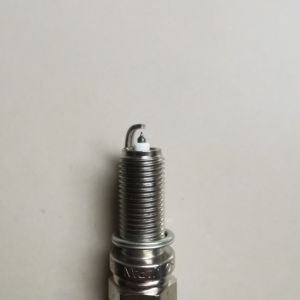 Bougie d'allumage Denso Iridium de haute qualité 5356 OEM 0034677 12120034097 2158165 596092 9802840180 5960G4 pour modèles Chrysler - Product Image 4