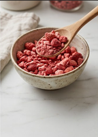 Gezonde, hele, gesneden gedroogde aardbeienstukjes, vacuüm verpakt gevriesdroogd fruitpoeder voor yoghurt & havermout