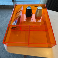 Plateau de réception pratique en acrylique avec épaisseur personnalisable et service de découpe pour la gestion des cartes-clés, des stylos et des fournitures de hall d'accueil