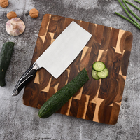 Vente chaude de bonne qualité de style moderne durable 3cm d'épaisseur carré en bois d'acacia planche à découper à grain fin pour hacher le fromage aux fruits