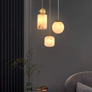 Lámpara <span class=keywords><strong>de</strong></span> <span class=keywords><strong>Techo</strong></span> <span class=keywords><strong>Colgante</strong></span> Moderna Cuadrada <span class=keywords><strong>de</strong></span> Latón Dorado con Cristales, Altura Ajustable - Product Image 3