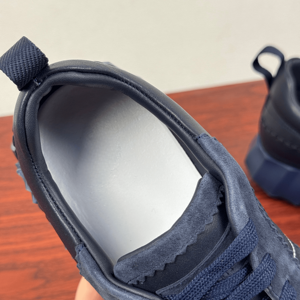 Baskets élégantes pour le quotidien, structure de cadre robuste, amorti de soutien tout au long de la journée, résistantes aux déchirures, construction stable, vintage, durable et cousue. - Product Image 5