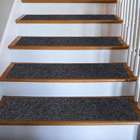 Tapis d'escalier rayé antidérapant de 8x30 pouces de conception OEM pour les enfants, les personnes âgées et les animaux domestiques.