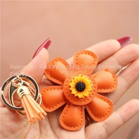 Breloque de sac Tournesol tendance en similicuir, porte-clés, pendentif pour coque de téléphone, personnalisé, créatif, micro et petit