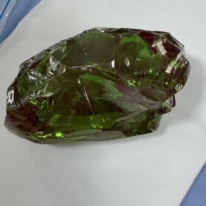 Piedra Preciosa YAG Cultivada en Laboratorio, Sin Cortar, Fluorescente Amarilla, Yttrium Aluminum Garnet (YAG), Piedra en Bruto - Product Image 2