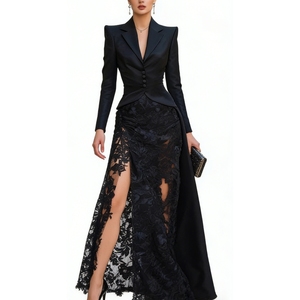 Robe de soirée noire en satin pour femme - Robe longue formelle à fente haute et dentelle - Mode - Product Image 2