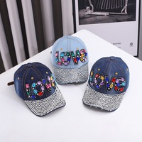 Casquette de baseball incrustée de diamants, motif LOVE, 6 panneaux, ajustable, en jean, style européen et américain, pour un look professionnel et polyvalent