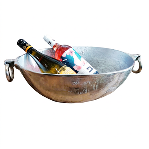 Nouveau bol de service en aluminium de luxe de haute qualité avec poignée vente chaude pour la vaisselle de mariage de fête excellente pour le service des aliments - Product Image 1