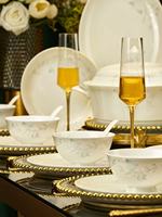 Service de table en porcelaine fine Silver Bloom, 10+ pièces, luxe, résistant à la chaleur, vaisselle élégante à pied haut, motif floral, pour la salle à manger