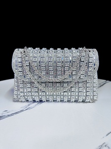 Borse Clutch con Strass 2026 <span class=keywords><strong>per</strong></span> Donne, Borse <span class=keywords><strong>a</strong></span> Tracolla con Catena, Borse Scintillanti <span class=keywords><strong>per</strong></span> Feste Serali, Cocktail e Balli di Gala, Borsette con Perline e Cristalli - Product Image 6