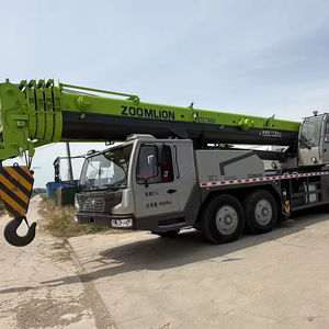 Grue sur camion Zoomlion ZTC700V562 de 70 tonnes avec flèche longue et haute performance à vendre - Product Image 1