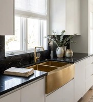 Évier de luxe doré style ferme en acier inoxydable 304 fait main à double bac avec façade à tablier pour maison, hôtel, vente en gros, OEM, ODM