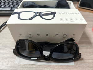Gafas Inteligentes con IA y Cámara Gafas con IA <span class=keywords><strong>de</strong></span> Traducción en Tiempo Real Gafas <span class=keywords><strong>de</strong></span> IA Portátiles con Asistente <span class=keywords><strong>de</strong></span> Voz y Captura IA Antivibración - Product Image 3