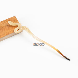 Palillo para el Cabello con Forma de Serpiente, Hecho a Mano con Cuerno de Buey Natural, Tallado con Púas, Elegante y Único, Accesorio Vietnamita BIXGO - Product Image 4