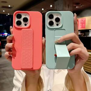 Étui de support de support pliant en Silicone liquide pour <span class=keywords><strong>iPhone</strong></span> 16 15 14 13 12 <span class=keywords><strong>11</strong></span> Pro Max Plus antichoc mat solide housse de Protection souple - Product Image 1