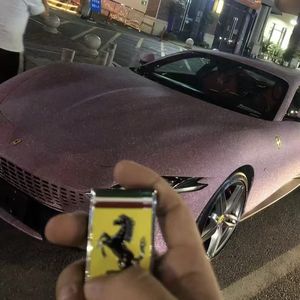 Emballage de voiture en vinyle rose <span class=keywords><strong>satiné</strong></span> perlé pour véhicule autocollant de voiture en aluminium <span class=keywords><strong>brillant</strong></span> en PVC rouleau de film scintillant - Product Image 2