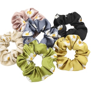 PT074A Cintas elásticas accesorios cabello impreso flores scrunchie de <span class=keywords><strong>moda</strong></span> para mujer venta al por mayor - Product Image 1