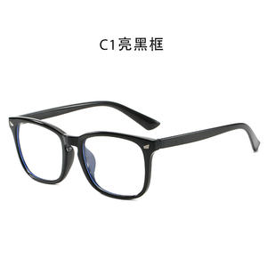 แว่นกันแดดโพลาไรซ์ UV400 ป้องกันรังสีระดับ 2 สำหรับผู้ชายและผู้หญิง รุ่น Unisex สีดำ กรอบแว่นแฟชั่น - Product Image 2