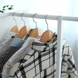 Miroir debout moderne pleine longueur avec cintres de rangement, design stable et décoratif-Opportunités de gros - Product Image 6