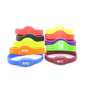 Waterproof Passive RFID NXP Chips Personalized Wristbands Silicone Bracelet