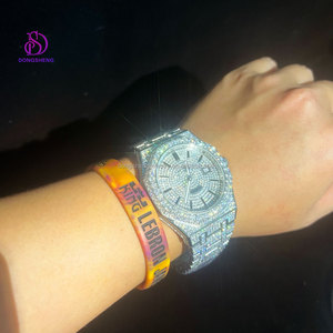 Orologio con Diamanti Moissanite Personalizzato Tempestato di Brillanti Placcato Oro o Argento, Gioiello di Lusso Impermeabile Meccanico da Uomo - Product Image 4