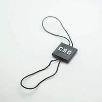 Étiquette de vêtement en plastique avec logo en relief 3D personnalisé, cordon pour chaussures, montre, vêtements, étiquette de vêtement avec cordon