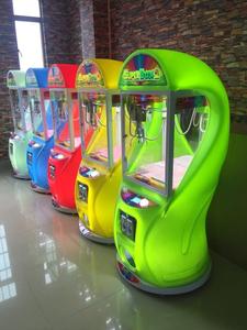 Colorida nueva máquina de arcade que funciona con monedas garra hacia fuera la máquina de juego de regalo - Product Image 3