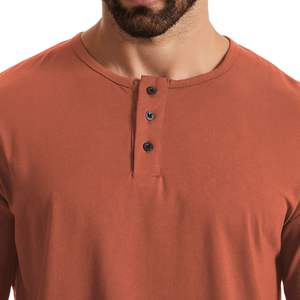 T-shirt de sport à manches longues pour homme, col rond Henley, en polyester/coton, coupe ample, couleur unie, pour entraînement de basketball et course à pied, avec logo personnalisé - Product Image 3