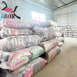 กระเป๋าถือสตรีสต็อกโรงงานจีนขายส่งราคาถูก กระเป๋ามือสองหนังสะพายไหล่ กระเป๋ามือสองแบบมัดเป็นก้อน วีไอพีแบบคละก้อน - Product Image 5