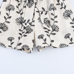 กางเกงขาสั้นลำลองลายดอกไม้สีเบจสำหรับผู้หญิง กางเกงขาสั้นลายดอกไม้แฟชั่นสำหรับฤดูร้อน - Product Image 5