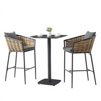 Chaise de bar et table de jardin de luxe pour restaurant, ensemble de chaise haute en rotin et table en aluminium