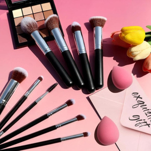 Juego de 14 Brochas de Maquillaje OEM Profesionales para Base, Sombra de Ojos, Corrector, Rubor, Polvo, <span class=keywords><strong>Bronceador</strong></span>, Aplicador con 2 Esponjas de Maquillaje - Product Image 3