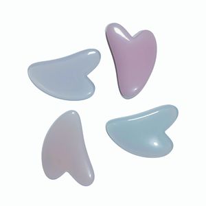 Outils de beauté en forme de cœur à prix avantageux, Gua Sha en résine pour le lifting du visage et le massage facial - Product Image 4