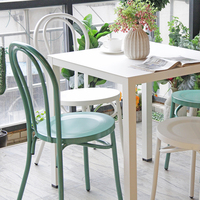 Offre Spéciale Extérieur Empilable Loisirs Table Ronde Chaise Ensembles