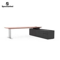 Escritorio Ejecutivo de Madera Sólida para Oficina Moderna de Lujo SpaceUnited, para Gerentes y Jefes