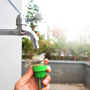 Connecteur <span class=keywords><strong>universel</strong></span> pour tuyaux d'<span class=keywords><strong>arrosage</strong></span> : accessoires de raccordement rapide pour tuyaux et pistolets d'<span class=keywords><strong>arrosage</strong></span> - Product Image 5