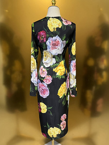 Nuovo abito in seta di alta qualità 2025 abiti primavera estate da donna con grandi stampe floreali a <span class=keywords><strong>manica</strong></span> <span class=keywords><strong>lunga</strong></span> tubino abito speciale evento XXL - Product Image 2