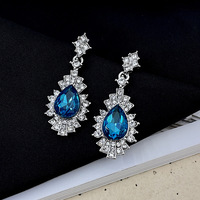 Vente en gros de bijoux de luxe en or blanc 18 carats boucles d'oreilles pour femmes avec émeraude verte et pierres naturelles