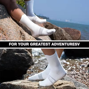 Chaussettes de course en bambou respirantes pour athlètes, chaussettes mi-mollet avec logo personnalisé, haute qualité, vente en gros - Product Image 2